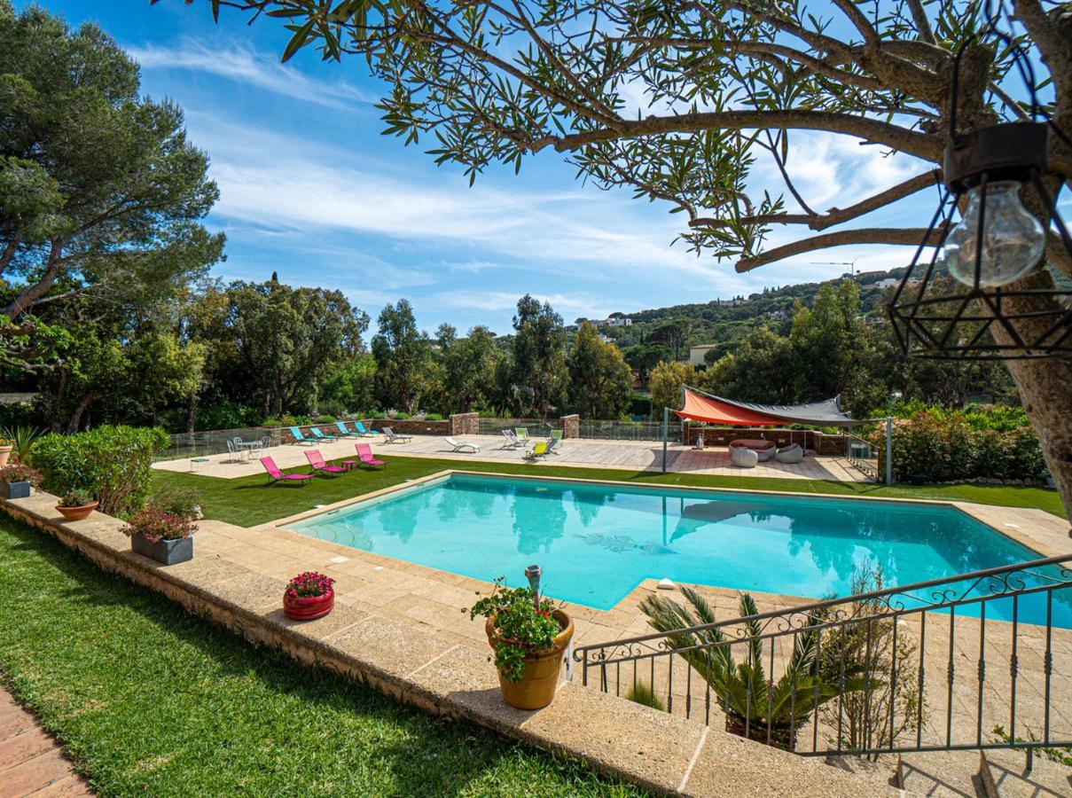 La Villa Romeo, Piscine Et Spa 생트막시메 외부 사진