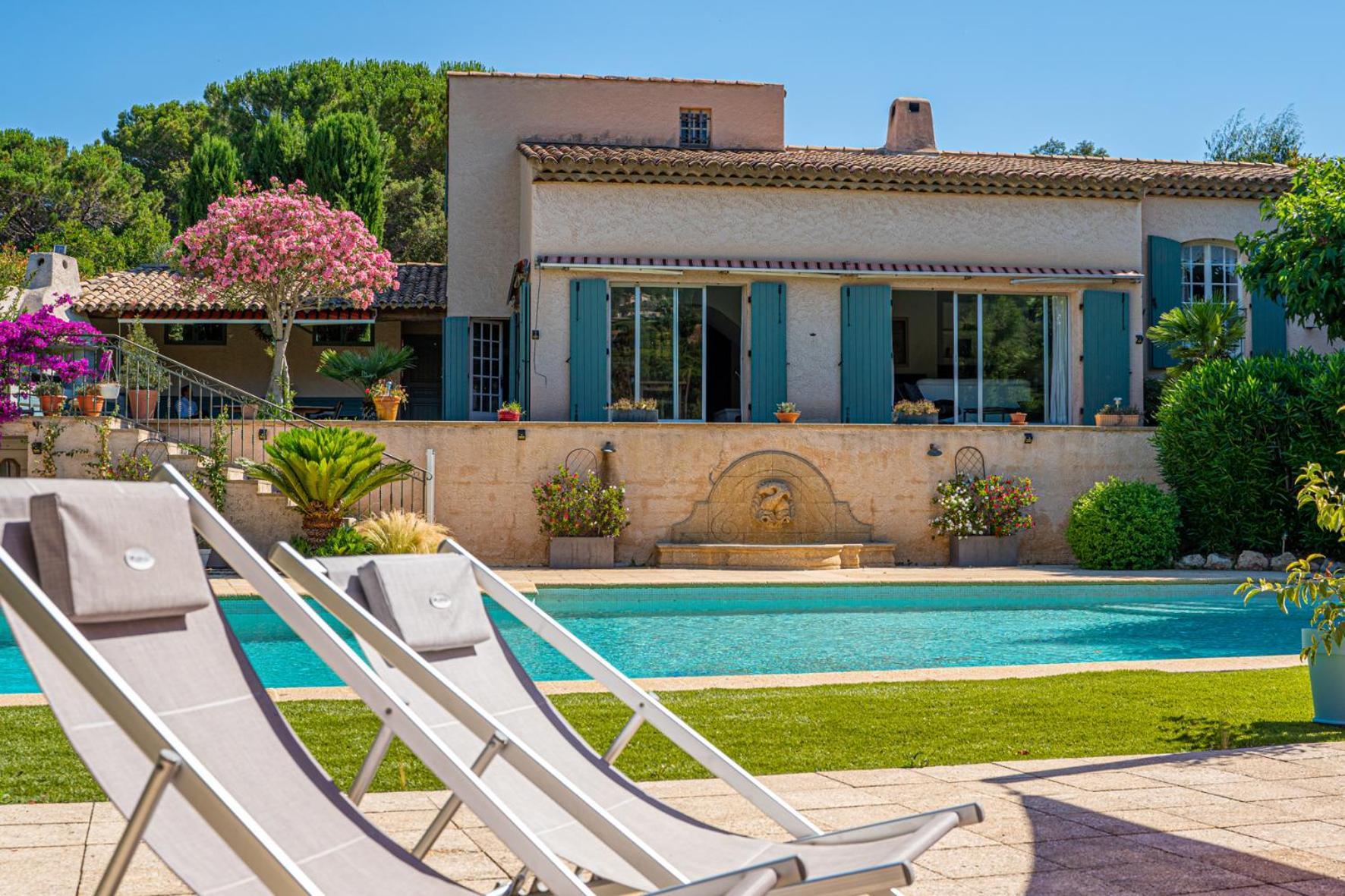 La Villa Romeo, Piscine Et Spa 생트막시메 외부 사진