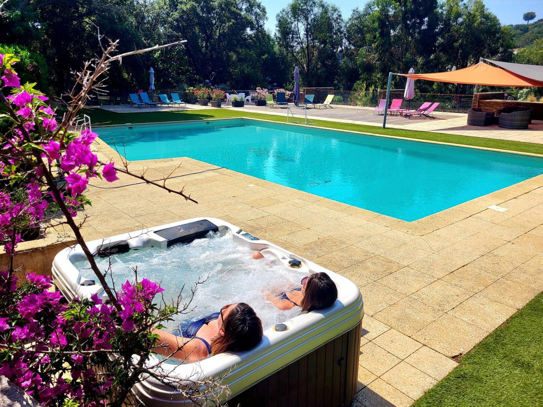 La Villa Romeo, Piscine Et Spa 생트막시메 외부 사진